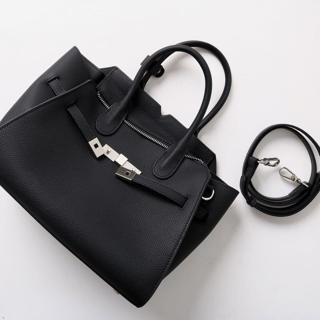Luna Classic Bag