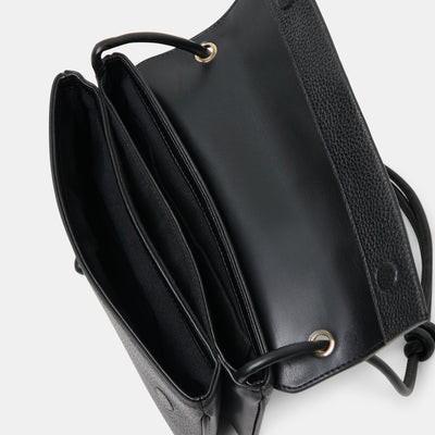 Sorelle Black Leather Shoulder Bag